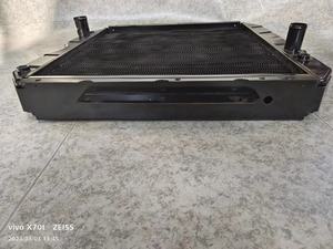 Radiador de camión de sistema de refrigeración de automóvil de Venta caliente de fábrica para radiador de núcleo de cobre 1301010 de 3 filas OEM-53 - Product Image 2