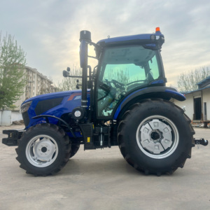 Tracteur agricole de 180 CV avec pneus à double roulement et boîte de vitesses 8+2, cabine climatisée - Product Image 4