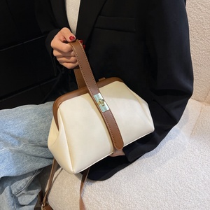 <span class=keywords><strong>Sac</strong></span> Messager Rétro en <span class=keywords><strong>Cuir</strong></span> PU, <span class=keywords><strong>Sac</strong></span> à Main Pochette Luxe pour Femmes, Petit <span class=keywords><strong>Sac</strong></span> Bandoulière Élégant - Product Image 3