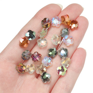 Perles de verre facettées en forme de fleur, petites perles pour loisirs créatifs, haute transparence, exclusivité transfrontalière - Product Image 4