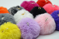 2023 nouveau 8cm 3.1 pouces fausse boule de fourrure de lapin avec petit fermoir de homard à la main fausse fourrure pompons pour bricolage chapeaux décorations en tissu