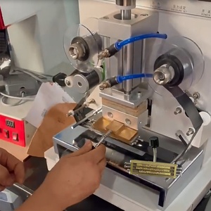 Máquina de estampado de cuero de lámina caliente automática logotipo en relieve para producto de marca infor marcado 4 tapones - Product Image 2