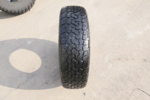 Neumático Radial Todoterreno LCH T-REX 285/50R20 116H con Letras Negras, Patrón TA - Product Image 2