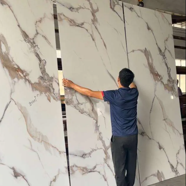 Prix usine haute brillance marbre conception 5/9mm PET Film marbre feuille de mur UV PVC panneau étanche panneau pour la décoration intérieure