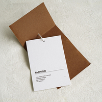 Étiquettes et étiquettes volantes personnalisables haut de gamme et écologiques pour sacs et chaussures, imprimées en sérigraphie, estampées à chaud sur papier kraft