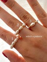 Bagues empilables en perles de riz d'eau douce personnalisées, ensemble de bagues élastiques minimalistes avec accent doré pour femmes