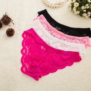 Sous-vêtements triangulaires en dentelle sexy pour femmes Export-Branded Culotte grande taille avec design taille basse pour dames - Product Image 1