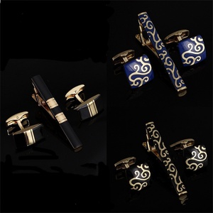 Set di <span class=keywords><strong>Gemelli</strong></span> e Fermacravatta da <span class=keywords><strong>Uomo</strong></span>, Serie Nera, in Smalto Dorato, Accessori Classici per Camicia Francese, Regalo per Feste - Product Image 1