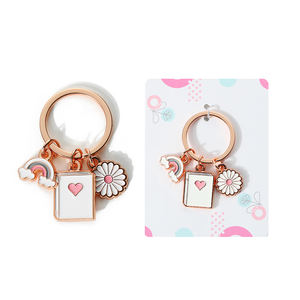 Llavero personalizado con forma <span class=keywords><strong>de</strong></span> arcoíris para chica, minilibro <span class=keywords><strong>de</strong></span> flores, amantes <span class=keywords><strong>de</strong></span> oro <span class=keywords><strong>rosa</strong></span>, lindos dijes - Product Image 3