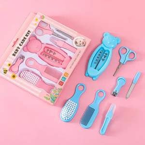 Vente en gros Paquet en anglais Ensemble de soins pour bébé 7 pièces Combinaison pour bébé Ensemble de brosses coupe-ongles de sécurité pour bébé - Product Image 4
