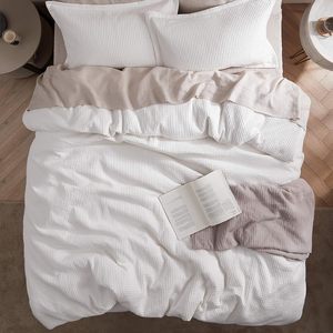 Weiche 100% Baumwolle <span class=keywords><strong>Queen</strong></span>-<span class=keywords><strong>Size</strong></span> Waffelmuster Bettbezug-Set mit Blumenmuster Gefaltete Kissenbezüge Bettwäsche-Kollektion - Product Image 5