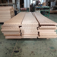 Panel Dinding Beralur MDF Kayu Ek Merah Kelas FAS Berkualitas Tinggi Tahan Kelembapan untuk Interior Ruang Tamu Kamar Tidur Langsung dari Pabrik