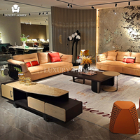 Ensemble de canapés modernes de luxe pour salon, design moderne et luxueux pour hôtels et villas.