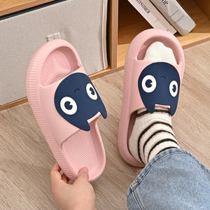 Venta al por mayor de fábrica, cómodas zapatillas de almohada bonitas, zapatillas de fondo grueso para hombres y mujeres, zapatillas deslizantes de verano, <span class=keywords><strong>sandalias</strong></span> de playa y piscina - Product Image 5