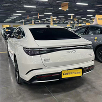 Auto Usado BYD Seal 07 DM-i Flagship 7 Híbrido 2025 Importación China Auto 1.5L Gasolina Eléctrico con 125km de Autonomía Volante a la Izquierda