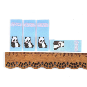 Étiquettes tissées en tissu doux pour vêtements d'enfants Étiquettes de marque tissées personnalisées pour vêtements - Product Image 3