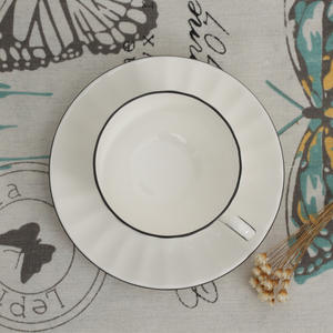 طقم قهوة سيراميك بسيط مطلي يدويًا بحافة ذهبية بطراز إنجليزي خزف صيني فنجان قهوة بعد الظهر مخصص - Product Image 5