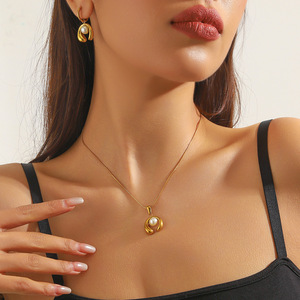 <b>Cross</b>-border fashion gold-plated vintage heart-shaped fan-shaped blue turquoise pearl accessories stainless steel pendant stud - Product Image 2