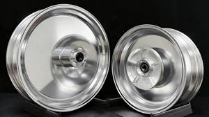 Moyeux de roue en alliage d'aluminium forgé 6061 T6 adaptés à la <span class=keywords><strong>BMW</strong></span> <span class=keywords><strong>R18</strong></span> 2020-2025 - Roues de moto personnalisées légères et performantes usinées par CNC - Product Image 5