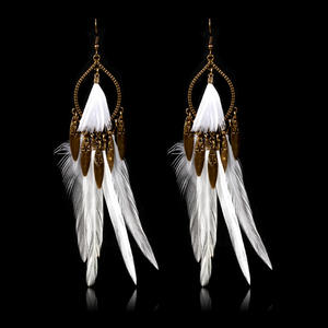 Pendientes de plumas con baño de bronce antiguo, estilo bohemio, joyería informal para mujer 2023 - Product Image 6