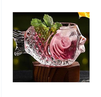 Gelas berbentuk ikan