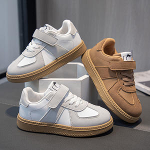 أحذية رياضية مسطحة غير رسمية من الفيلكرو للأطفال أحذية تدريب مريحة لجميع المواسم للأولاد والبنات سهلة الارتباط للاستخدام الرياضي اليومي في الهواء الطلق - Product Image 1