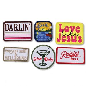 Vente en gros usine : Petits patchs brodés personnalisés style western cowboy, à coudre ou thermocollants, pour casquettes de camionneur et vêtements - Product Image 3