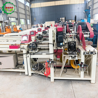 Machine à clouer les palettes multi-spécifications, équipement de fabrication de pieds de palettes en bois massif