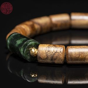 Bracelet pour homme en bois d'agar Lu Thong, perles de 8 mm avec accents de charme en jade, bois d'oud naturel, bijoux élégants - Product Image 2