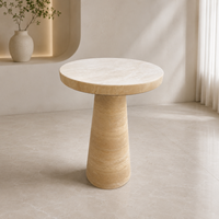 Table basse moderne en travertin beige pour salons de luxe
