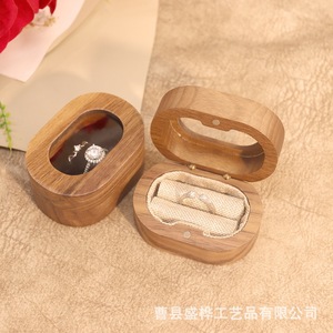 Boîte à bijoux en bois de forme ovale avec doublure pour ranger les bagues et les boucles d'oreilles - Product Image 1