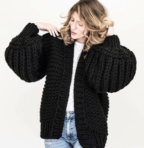 Maglione di lana in maglia a mano in lana spessa lavorato a mano cappotto fatto a mano da donna <span class=keywords><strong>Cardigan</strong></span> di <span class=keywords><strong>peluche</strong></span> all'uncinetto fatto a mano - Product Image 2