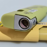 Le briquet à jet droit en métal peut être personnalisé avec des cadeaux publicitaires, allumage pour la cuisine, le pique-nique, le camping, etc.