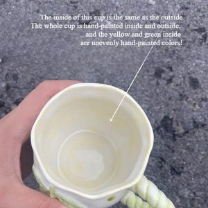 Ly sứ cà phê dễ thương hình quả anh đào 12 oz, có tay cầm dây sáng tạo, dùng cho nhà và văn phòng, kèm thìa, an toàn với máy rửa chén (Ly màu hồng) - Product Image 2