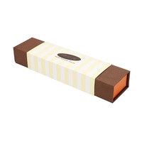 Boîte-cadeau personnalisée de luxe en carton imprimé en forme de livre avec revêtement magnétique anti-UV pour chocolats et bonbons