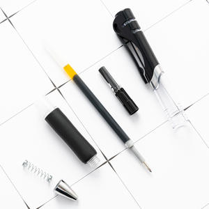 Bolígrafo Promocional de Plástico Transparente con Punta de 0.7MM, Impresión de Logotipo Personalizado para Oficina, Estudiantes y Papelería - Product Image 5