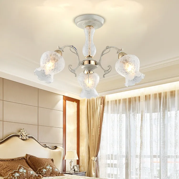 HUAYI नई आगमन सस्ते कीमत धातु ग्लास E27 60w इनडोर कमरे में रहने वाले बेडरूम होटल आधुनिक नेतृत्व में छत प्रकाश