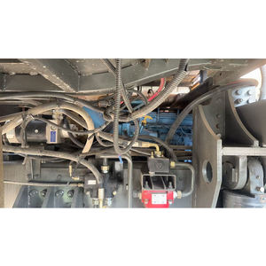 รถบรรทุกเทท้าย6x4รถบรรทุกดีเซลมาตรฐานการปล่อยก๊าซยูโร II พร้อมเครื่องยนต์ Weichai สภาพใหม่ส่งออกทั่วโลก - Product Image 6