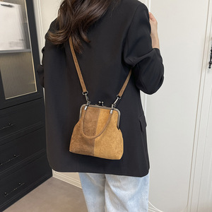 <span class=keywords><strong>Sac</strong></span> bandoulière rétro en polyester aspect daim pour femme avec fermeture Kiss Lock, pochette de téléphone patchwork, <span class=keywords><strong>sac</strong></span> à <span class=keywords><strong>main</strong></span> à l'épaule – Vente en gros - Product Image 5