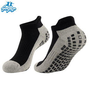 मार्शल आर्ट के लिए कुपित गैर पर्ची मोजे, उच्च प्रभाव समर्थन प्रबलित एड़ी पैर की अंगुली पकड़ मोजे निर्यात - Product Image 6