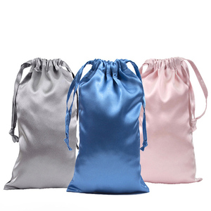 Sacs à cordon personnalisés avec logo imprimé, sacs cadeaux en soie colorés, pochette en satin de luxe pour bijoux - Product Image 1