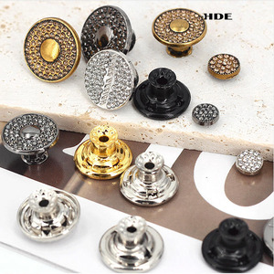 <span class=keywords><strong>Boutons</strong></span> en métal de luxe exquis avec diamants, <span class=keywords><strong>boutons</strong></span> à tige cloutés de strass haut de gamme pour veste en tweed, accessoires vestimentaires en denim - Product Image 2