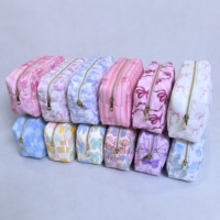 Pochette de voyage pour femme S M L XL, sacs de toilette à fermeture éclair, sacs de rangement imperméables en nylon, organiseur de maquillage, sacs cosmétiques imprimés