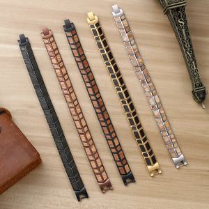 Bracelet en bois fait main personnalisé de luxe pour hommes Bracelets en bois à la mode en acier inoxydable Pulsera De Madera - Product Image 1