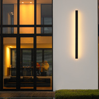 Applique murale linéaire moderne pour jardin extérieur, étanche IP65, LED 9W RGBW, corps en acier inoxydable, bande longue avec contrôle via application Tuya