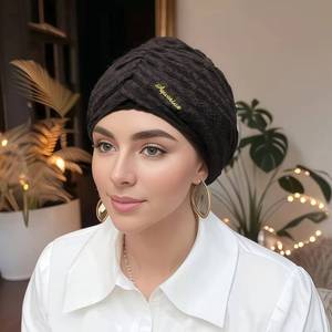 หมวกผ้าคลุมศีรษะลายลูกไม้สีทึบแบบชาติพันธุ์ หมวกสวมศีรษะสำหรับกิจกรรมกลางแจ้งแบบสบาย ๆ เป็นมิตรกับสิ่งแวดล้อม ระบายอากาศได้ดี เหมาะสำหรับทุกฤดูกาล - Product Image 1