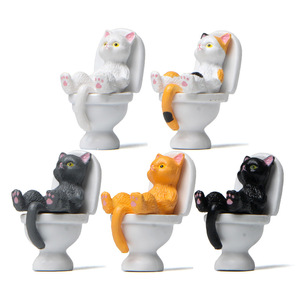 Résine Chat <span class=keywords><strong>Toilette</strong></span> Action Figure Japandi Style Mini Bureau Modèle Décor À La Maison De Noël Ornement Maison De Poupée Paysage Accessoires - Product Image 2