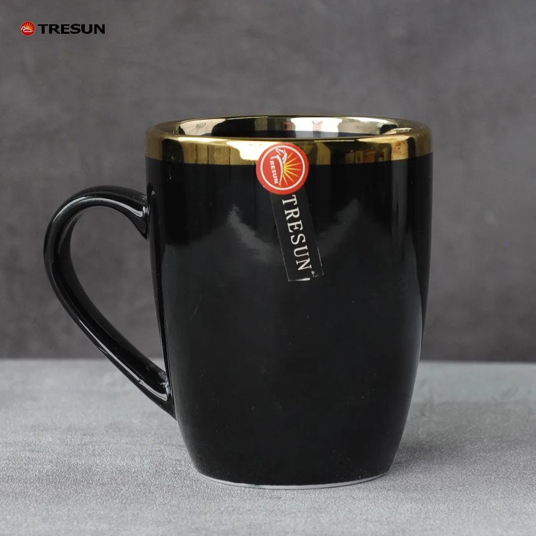 China Fabrik preis glänzender goldener Rand 12 oz Keramik Porzellan schwarzer Becher