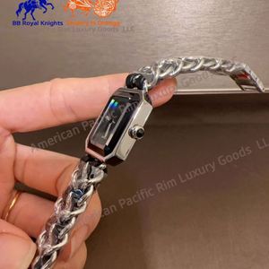 Reloj de Pulsera de Cuarzo para Mujer, con Elegante Correa de Metal, Clásico e Impermeable, Movimiento Seiko - Product Image 6