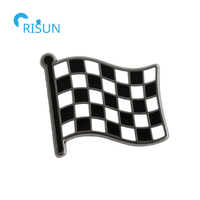 Personnalisé drôle formule F1 course voiture de course noir et blanc damier drapeau émail épinglette insigne broche personnalisé damier émail broche